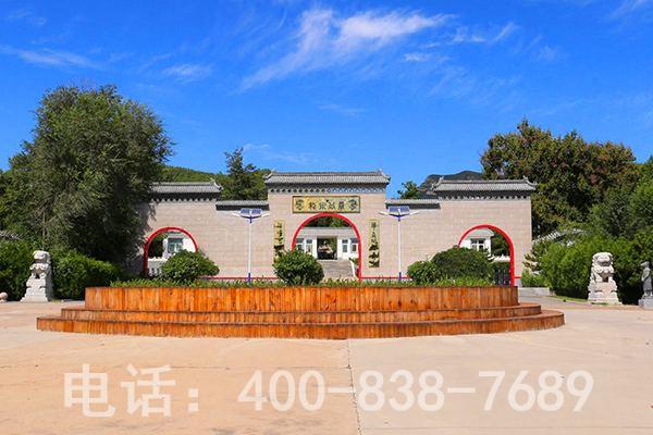 北京的龙泉公墓是在民政局登记的吗？